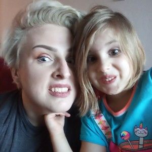 Meet your Posher, Lori